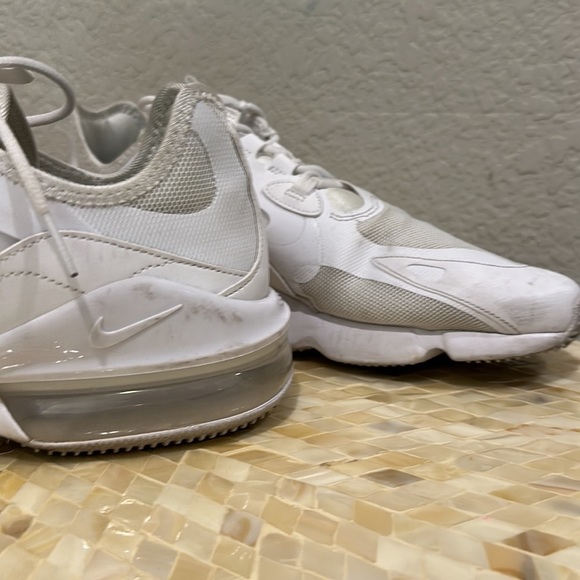 Nike Air Max Infinity 2 'Triple White' size 11.5 - Picture 12 of 14